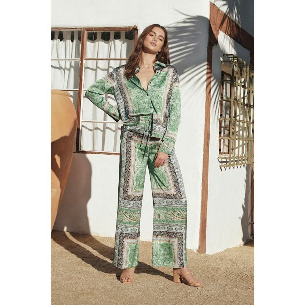 Lulus Gallivant About Town Green Print Satin Wide-leg Pants - Size M